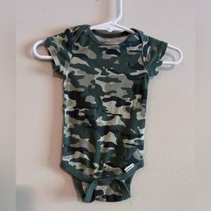 Gerber 0-3 month onesies